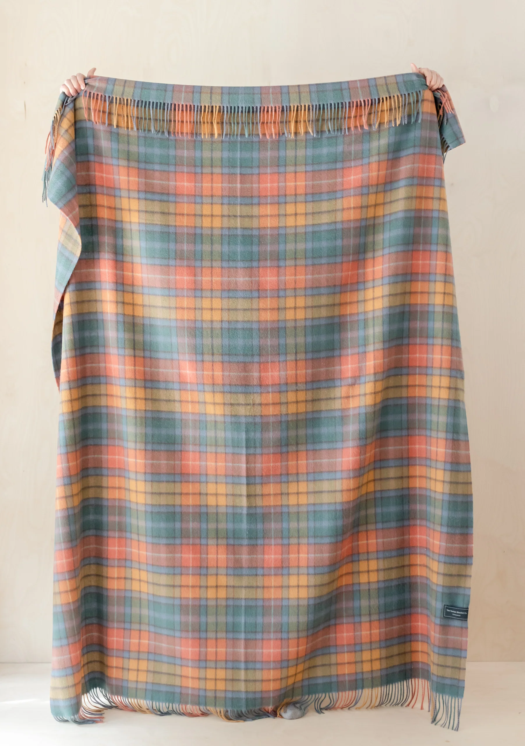 Cashmere Blanket in Buchanan Antique Tartan - Image 3