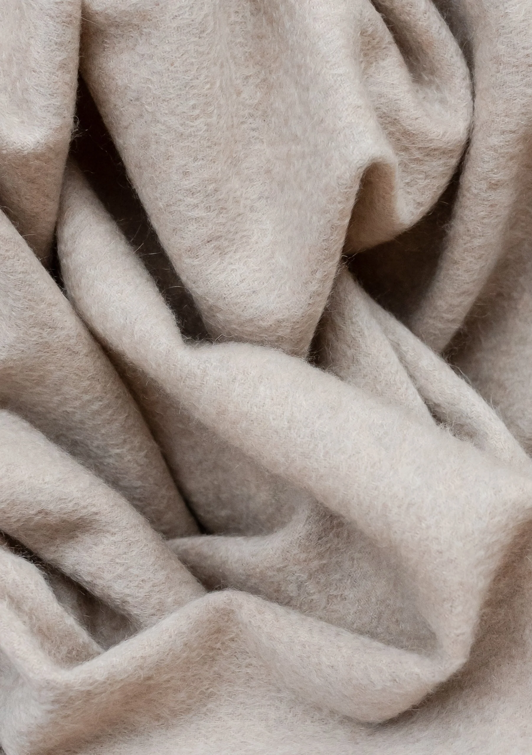 Men's Cashmere Scarf in Oatmeal Melange - Image 3