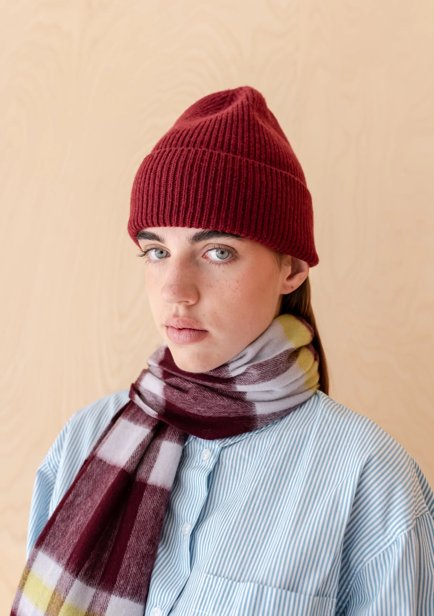 Cashmere & Merino Beanie in Burgundy