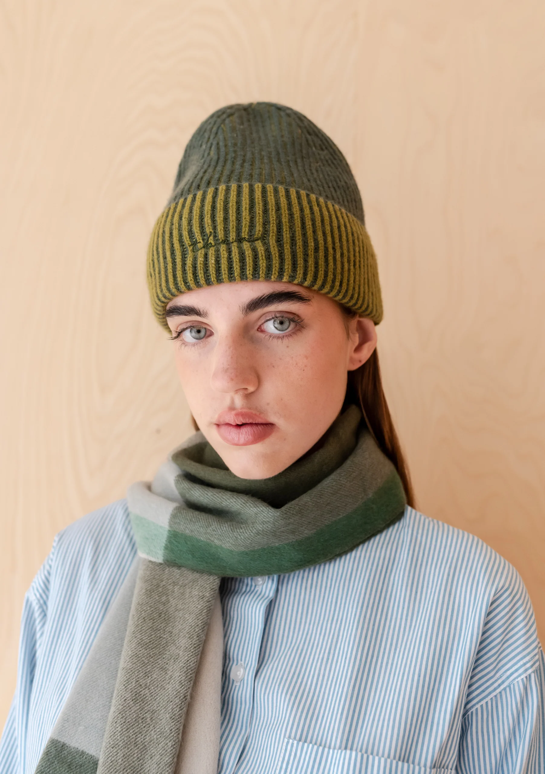 Cashmere & Merino Beanie in Olive Two-Tone