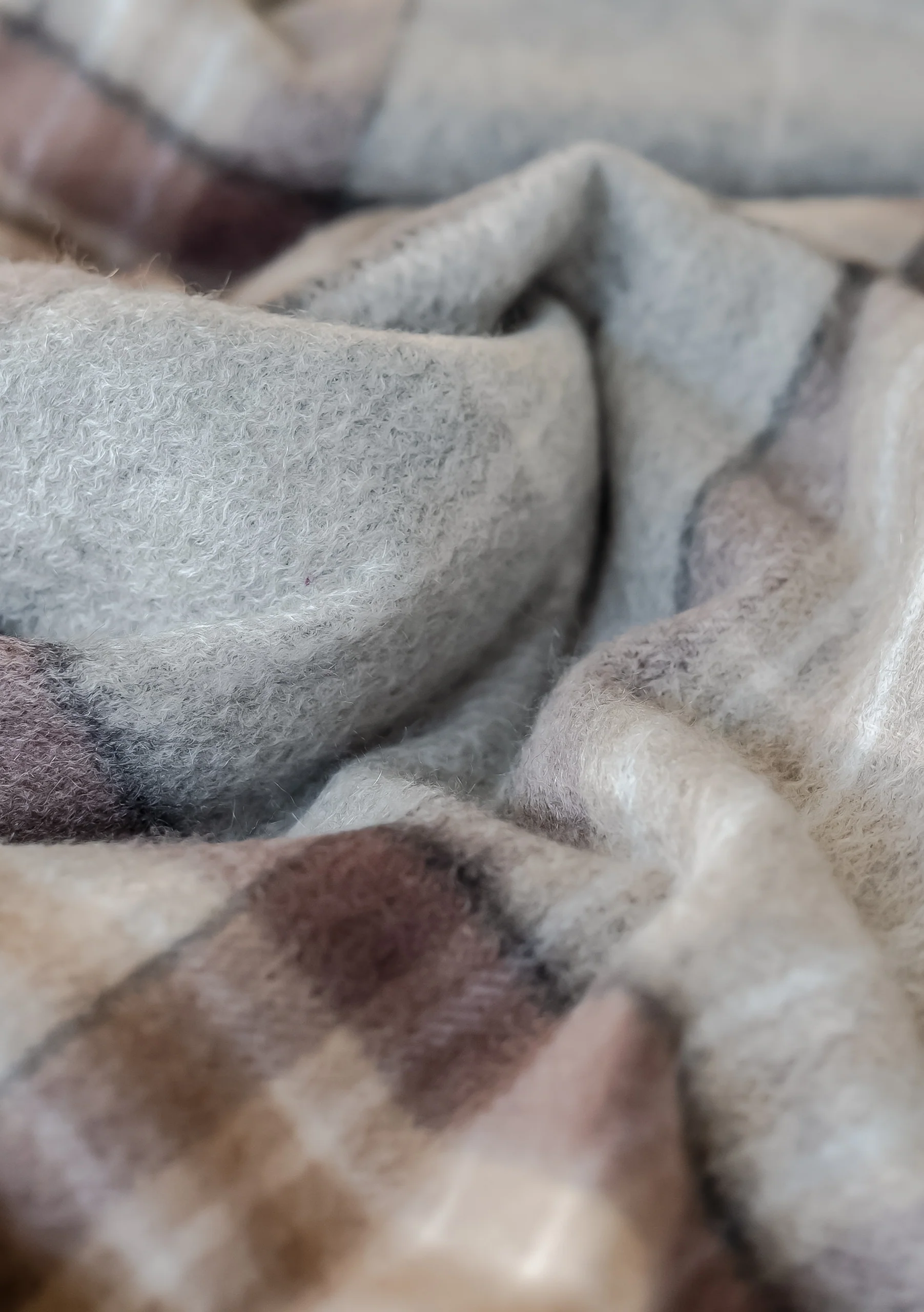 Cashmere Small Blanket in Mackellar Tartan - Image 2