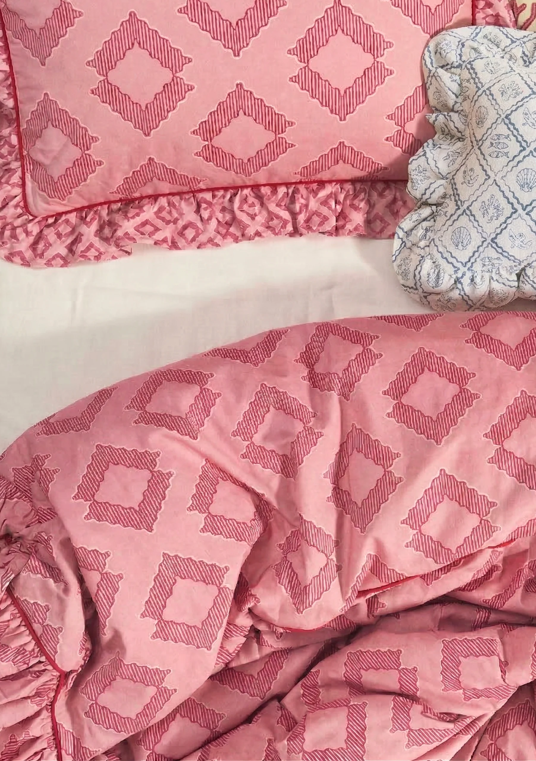 100% Cotton Bedding in Pink Diamond - Image 5