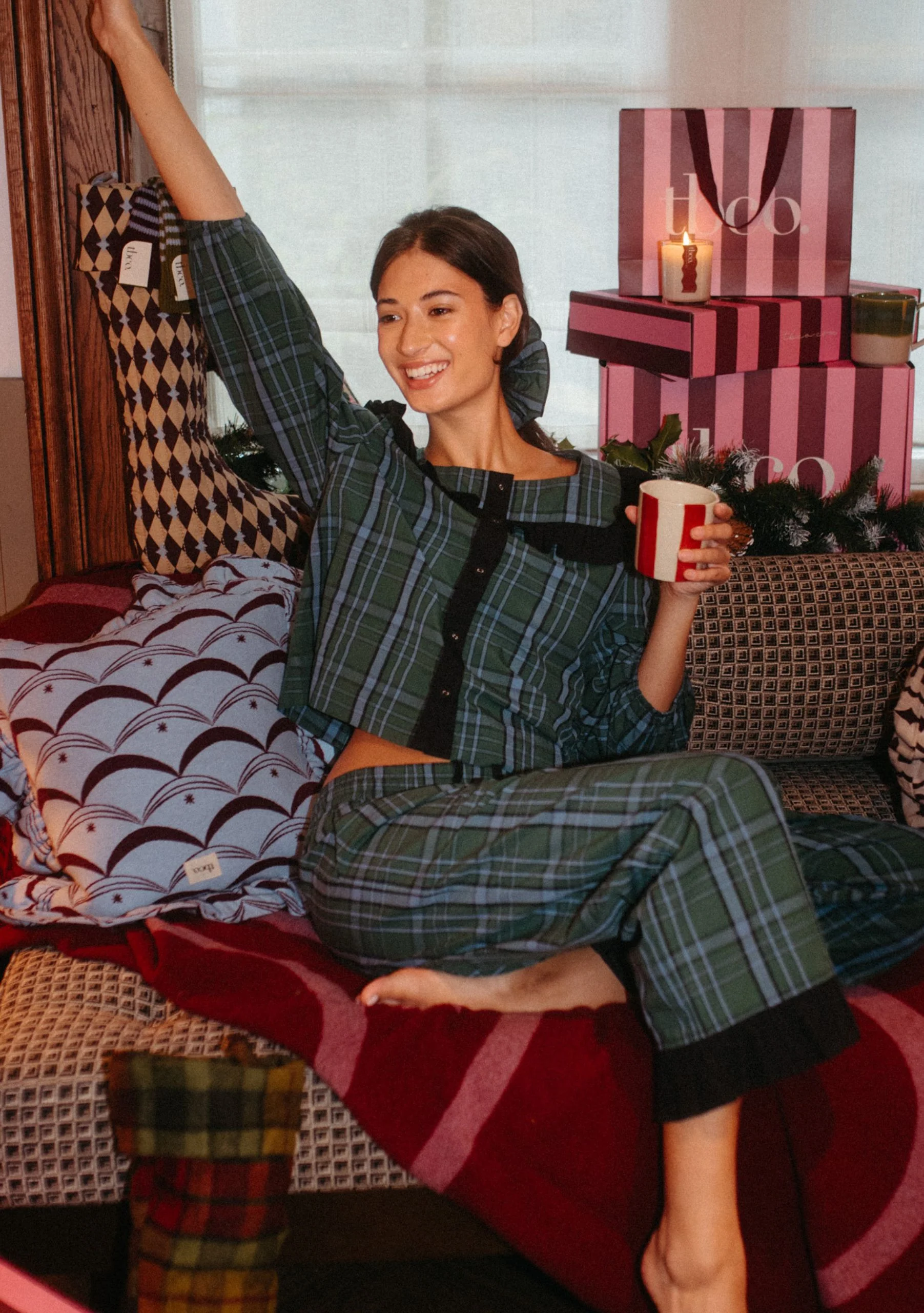 Cropped Cotton Pyjamas in Green Tartan - Image 4