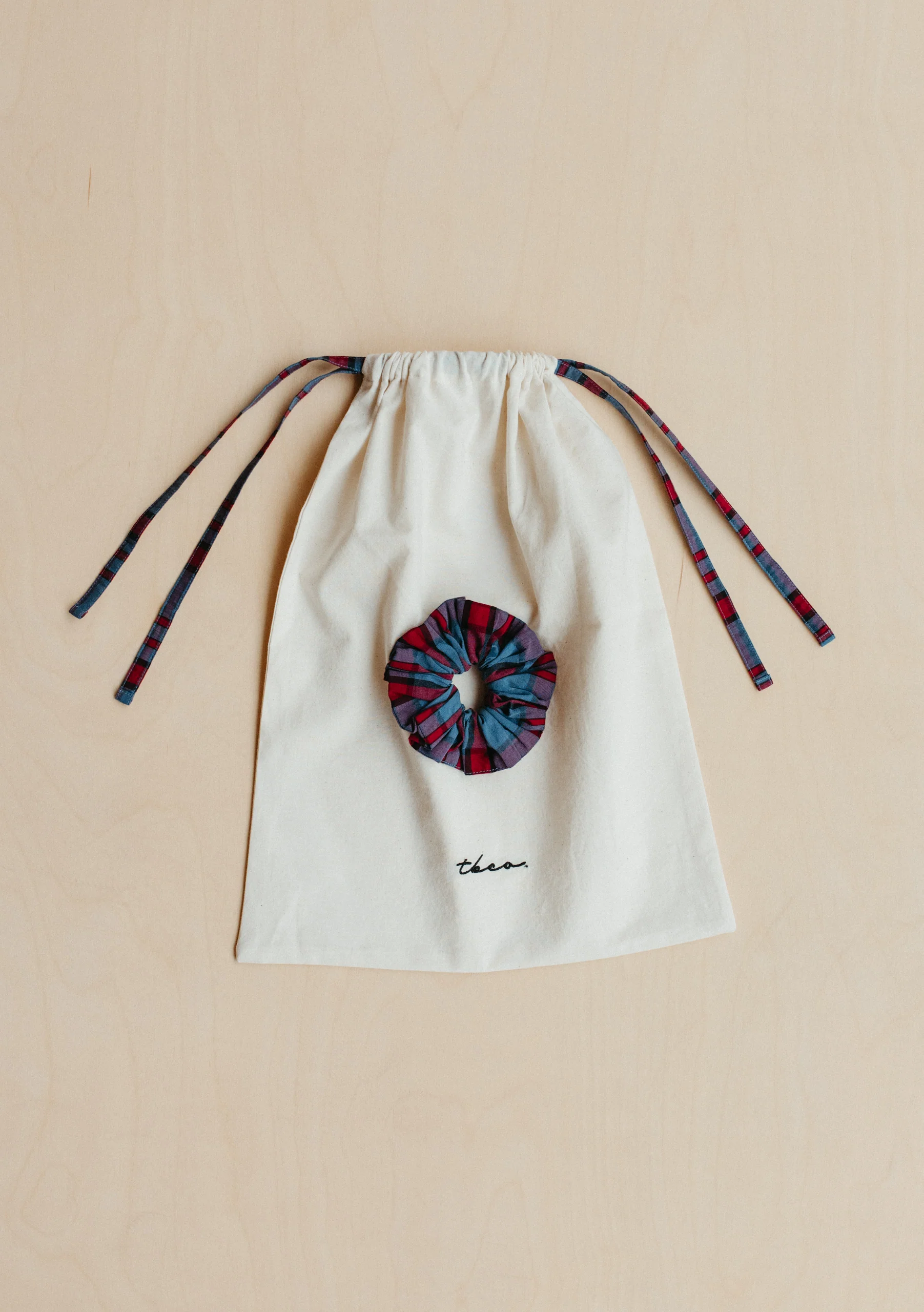 Cropped Cotton Pyjamas in Navy Tartan - Image 7
