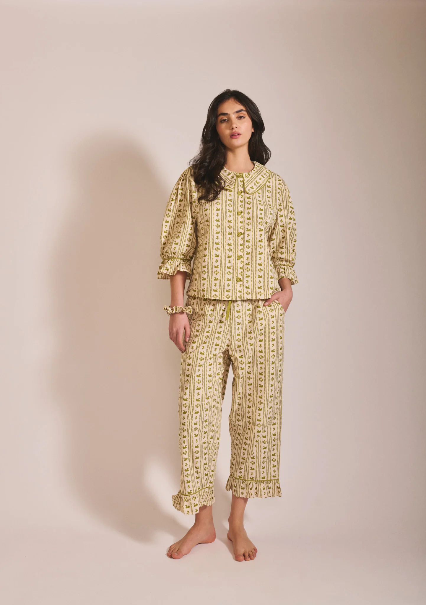 Cropped Cotton Pyjamas in Olive Swan