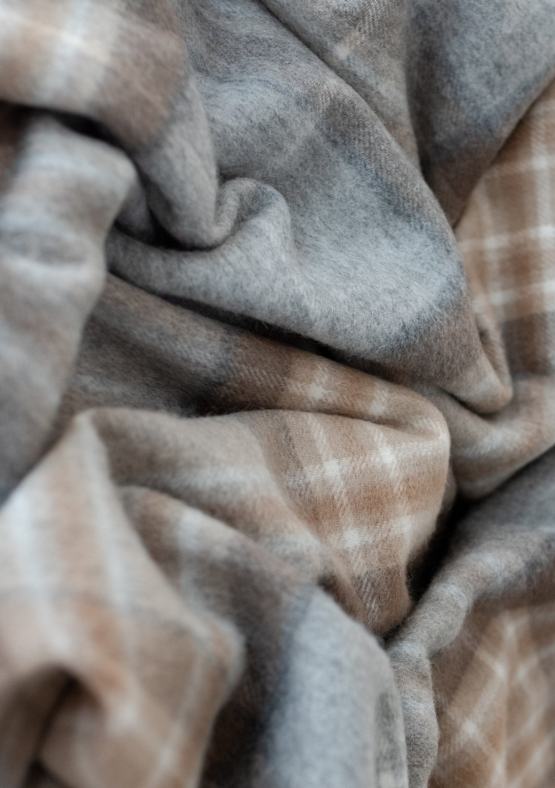 Lambswool Blanket Scarf in Mackellar Tartan - Image 4
