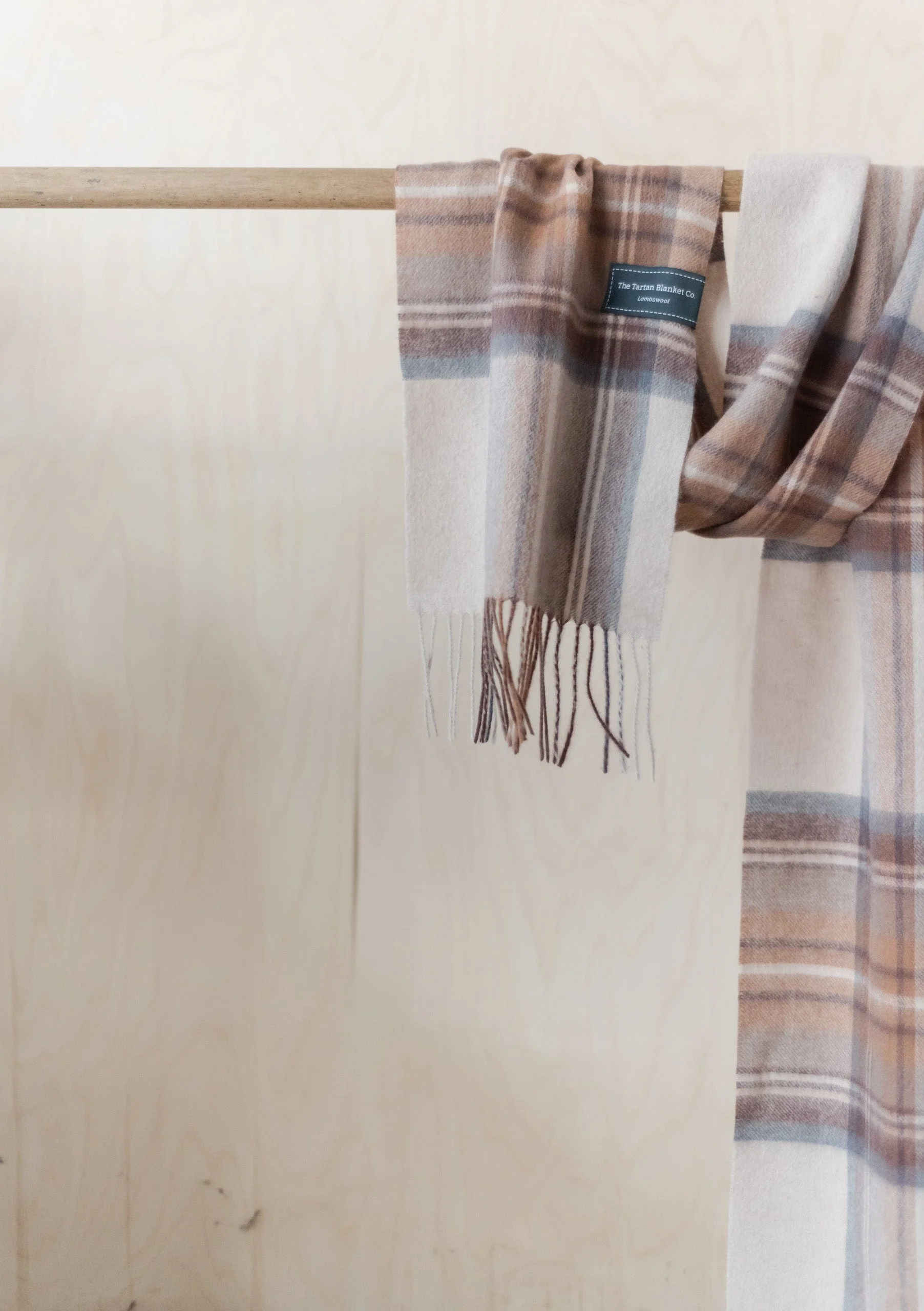 Men's Lambswool Scarf in Stewart Natural Dress Tartan - Image 2
