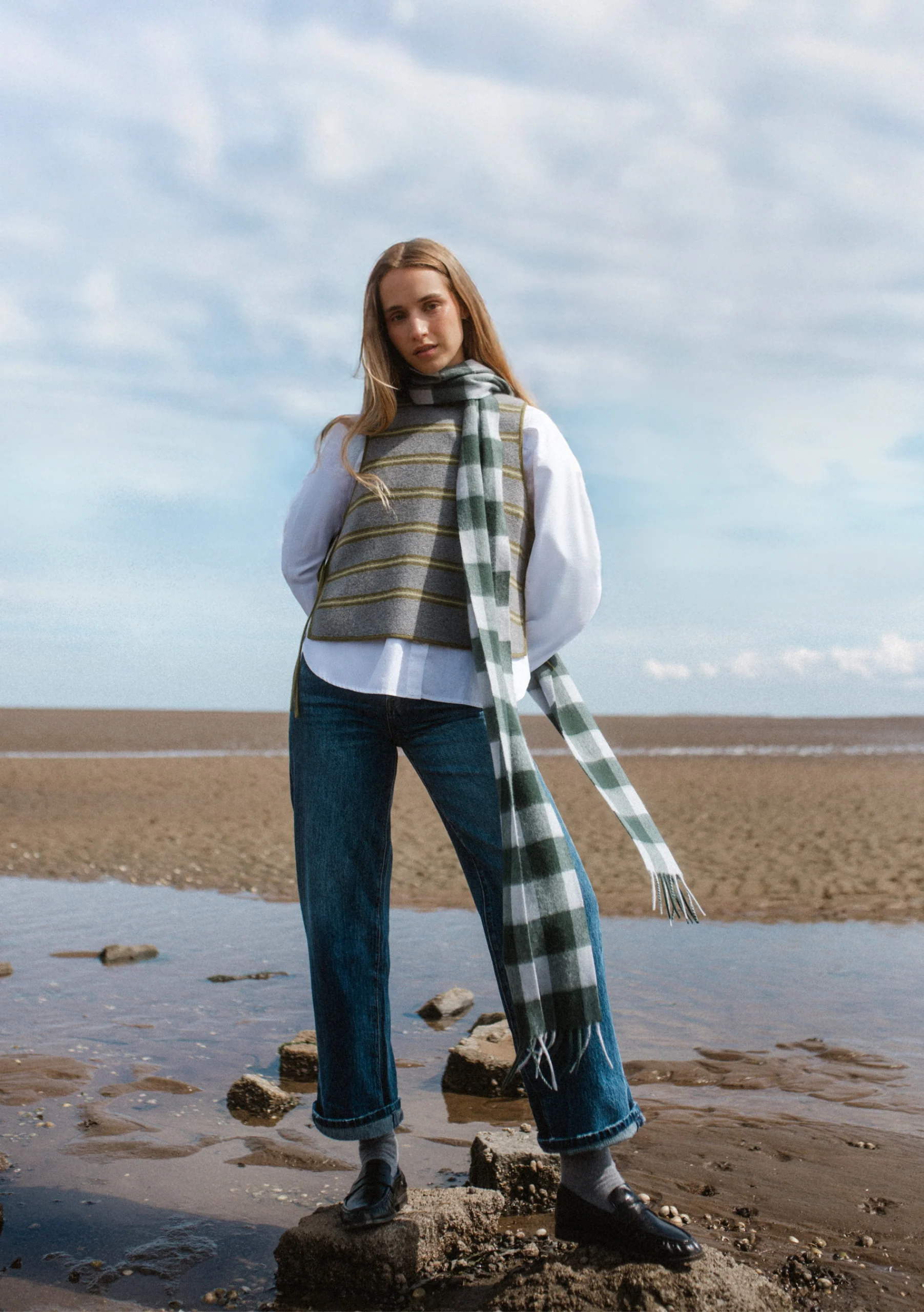 Lambswool Skinny Scarf in Forest Gingham - Image 2