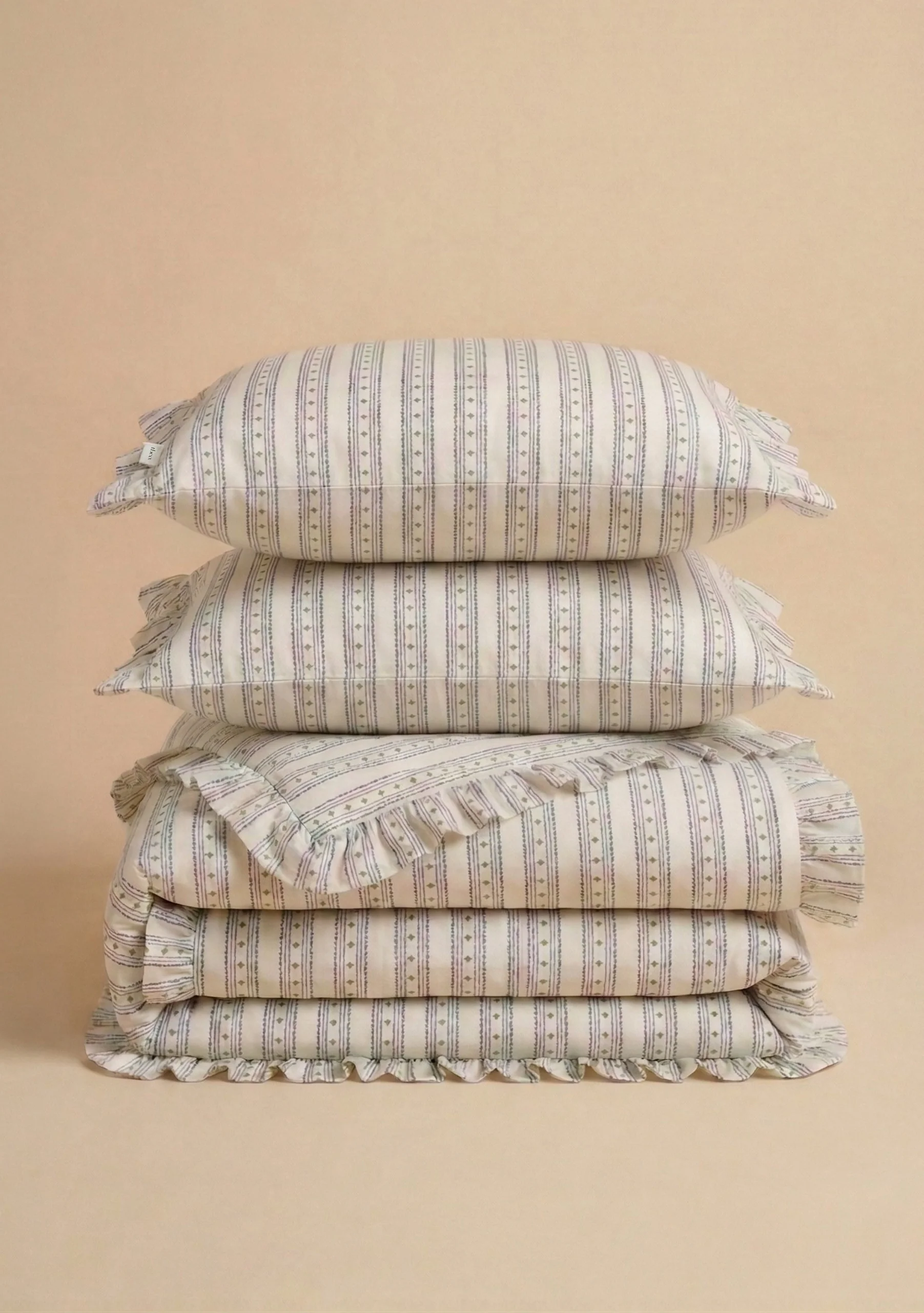 Pair of Cotton Pillowcases in Navy Ditsy Floral - Image 4