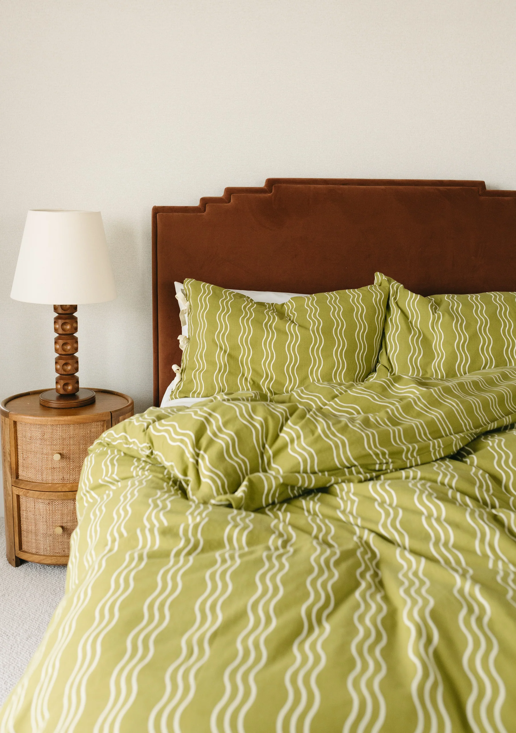 Pair of Cotton Pillowcases in Olive Wave - Image 5