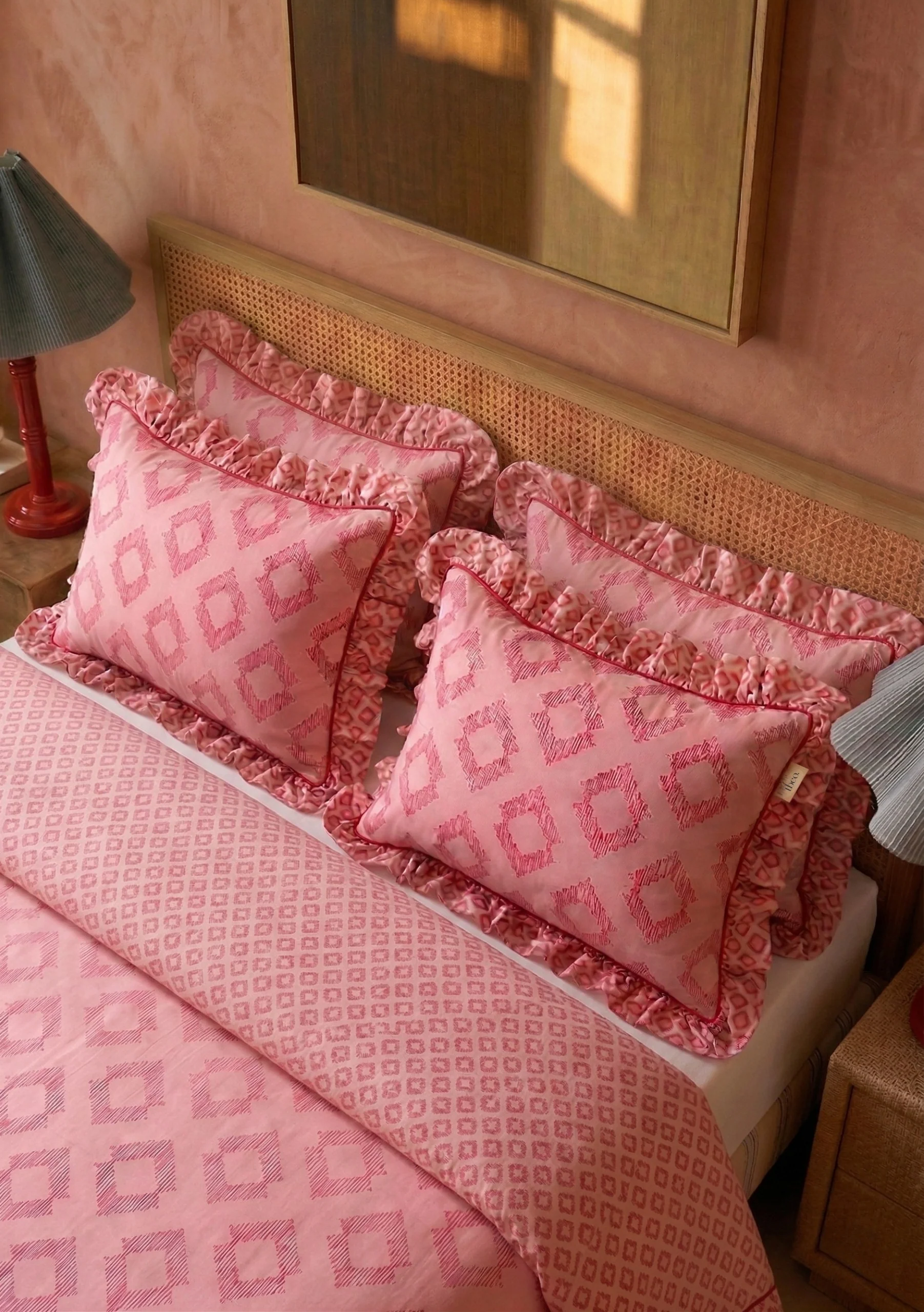 Pair of Cotton Pillowcases in Pink Diamond - Image 3