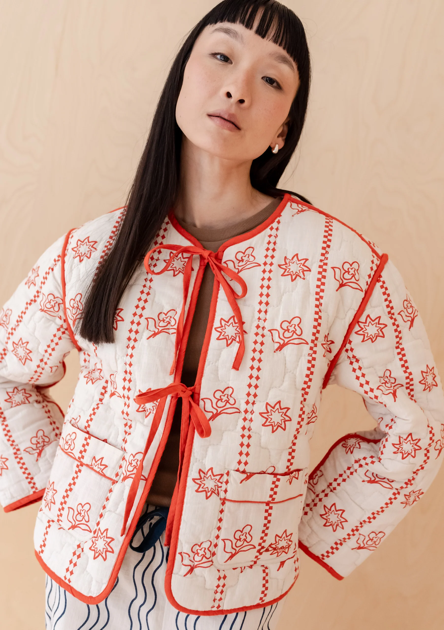 Quilted Cotton Jacket in Reversible Flora Wave - Image 5